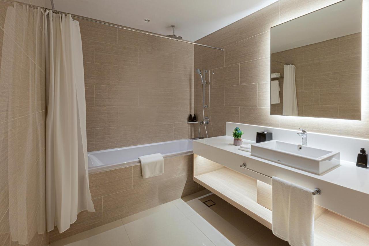 Zealax Hotel & Residence Yangón Exterior foto